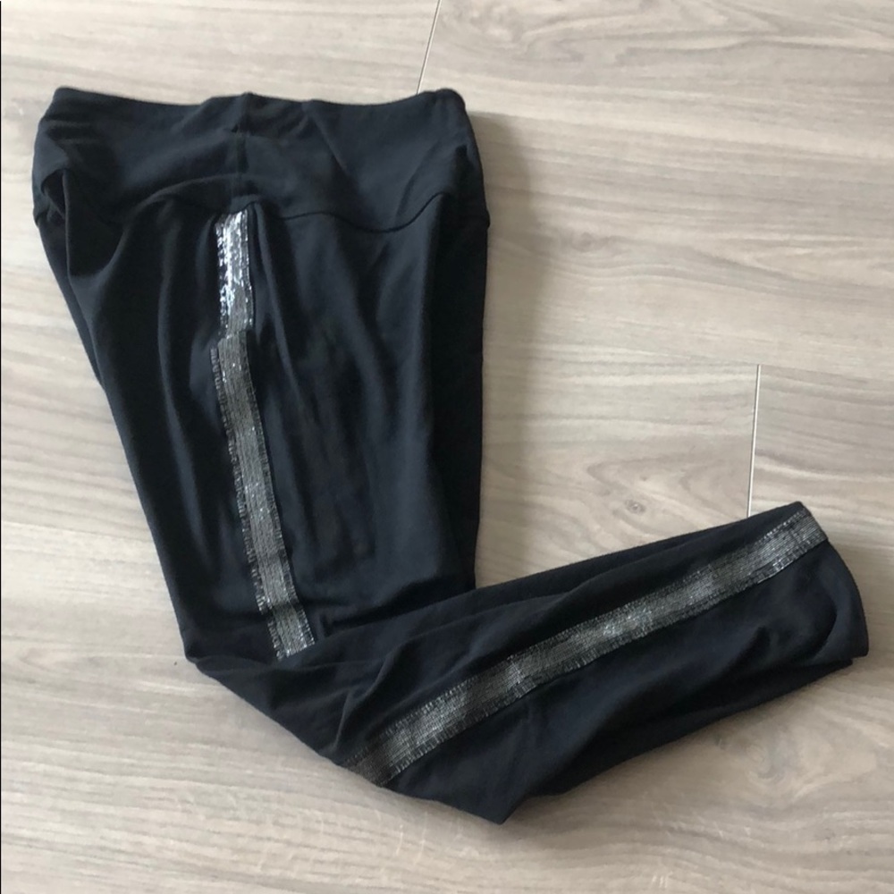 Beyond Yoga Silver Stripe Leggings